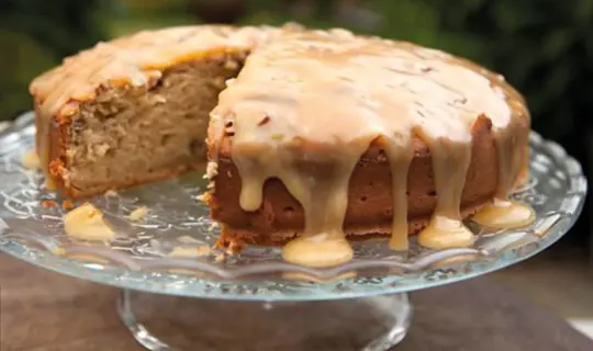 how to bake banana cake