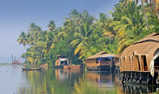 boat tour in kerela