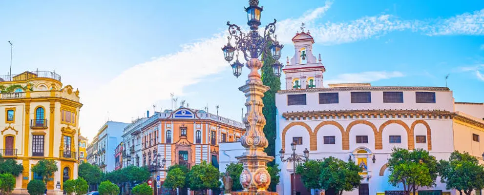Panorama of Plaza de la Virgen de los Reyes